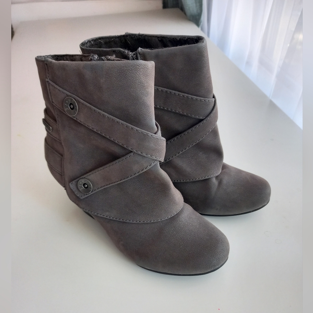 Blowfish wedge ankle booties